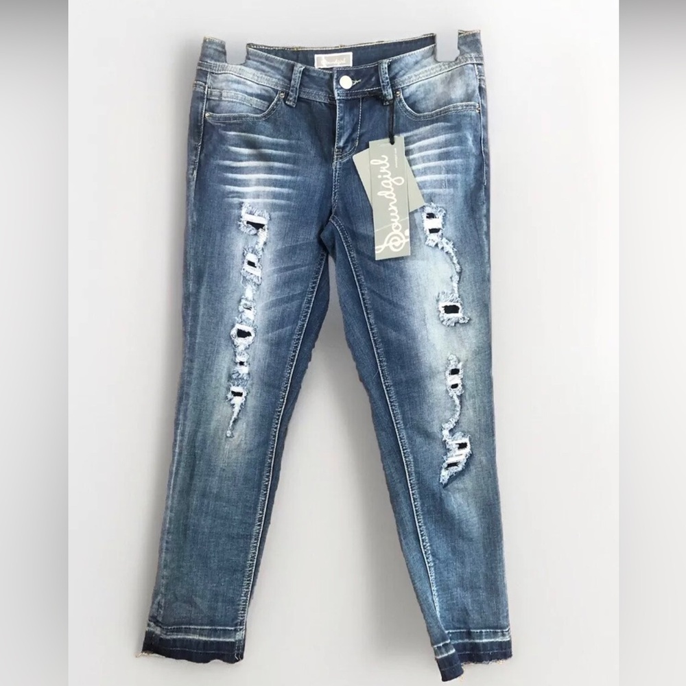 Sound Girl Low Rise Rocket Distressed Denim Ankle Jeans size 5 NEW $48